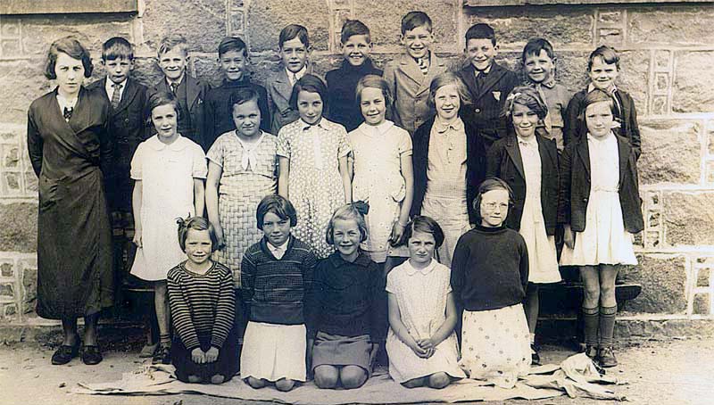 Class photograph 1937